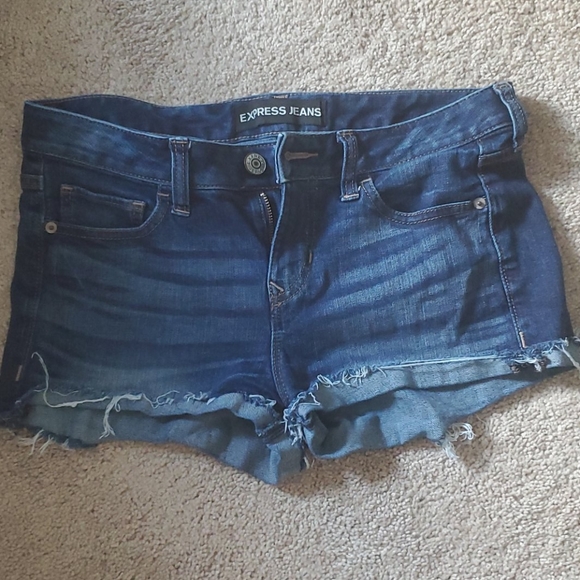 Express Pants - Express shorts
